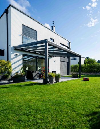 Unser elegantes Terrassendach Topline aus Aluminium in Anthrazit